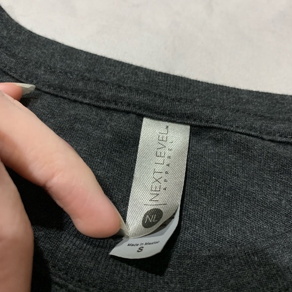 3 Pack of assorted Graphic Tees - Picture 11 of 11